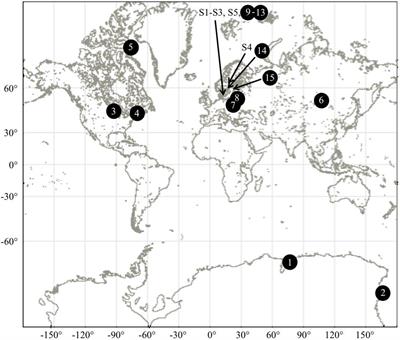 Ice Nucleation Activity and Aeolian Dispersal Success in Airborne and Aquatic Microalgae